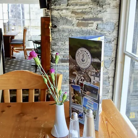 The Slipway 4*